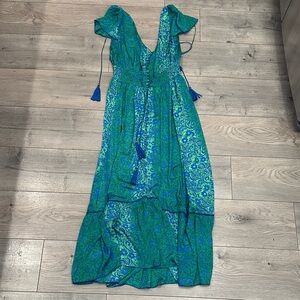 Blue-Green Paisley V-Neck Maxi Dress